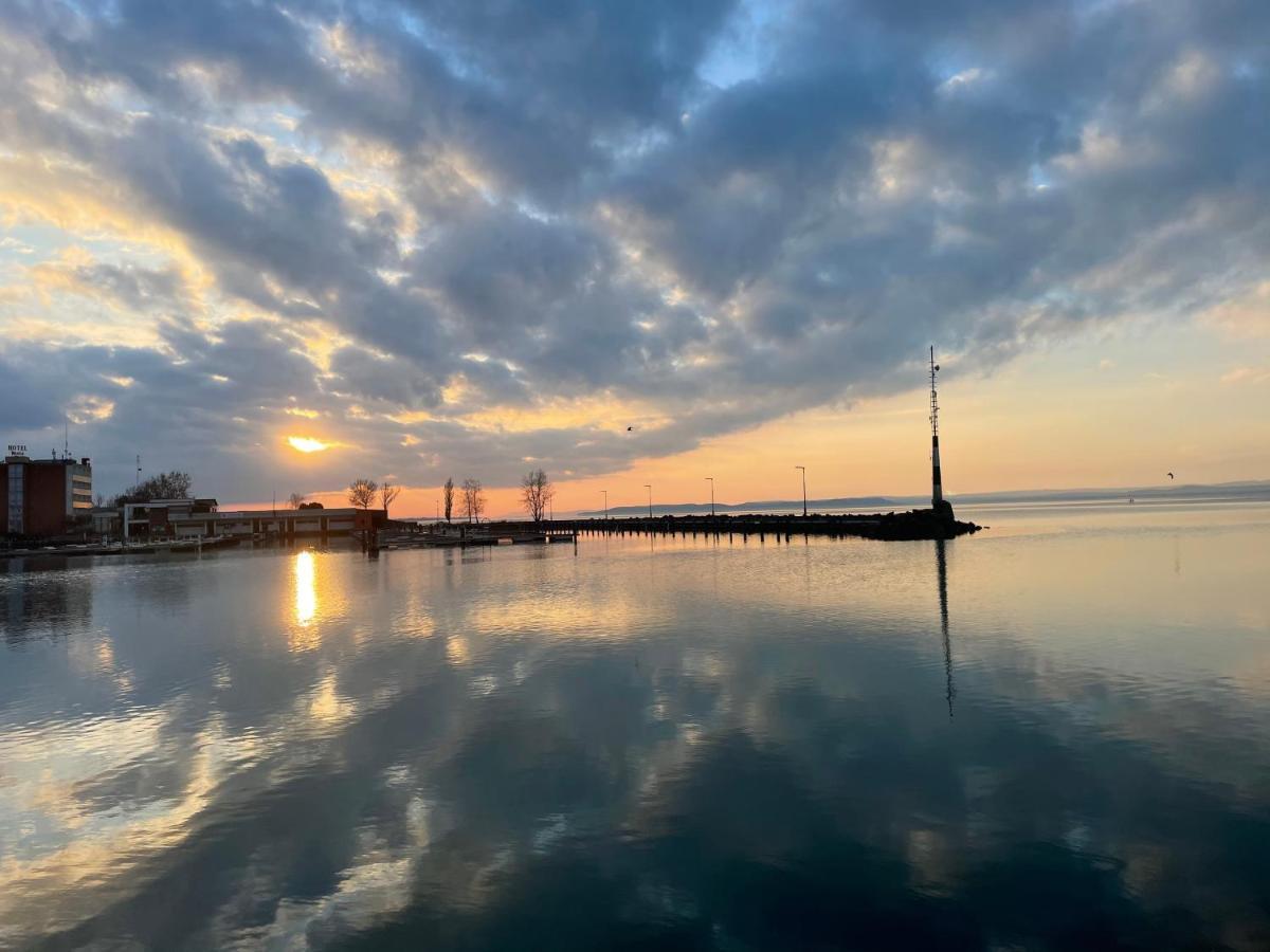 Dorina Wellness Lägenhet Siófok Exteriör bild